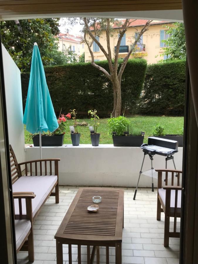 Superbe Studio Terrasse Centre Ville Et Plages A Pieds カンヌ エクステリア 写真