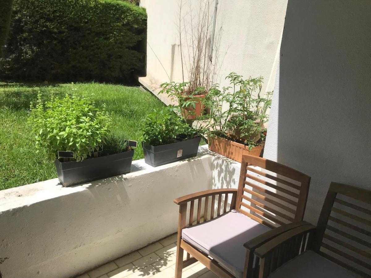Superbe Studio Terrasse Centre Ville Et Plages A Pieds カンヌ エクステリア 写真